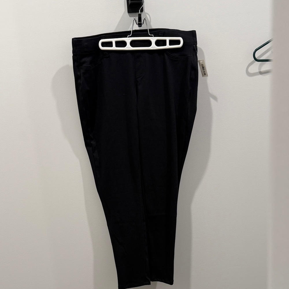 Women’s Black Pants